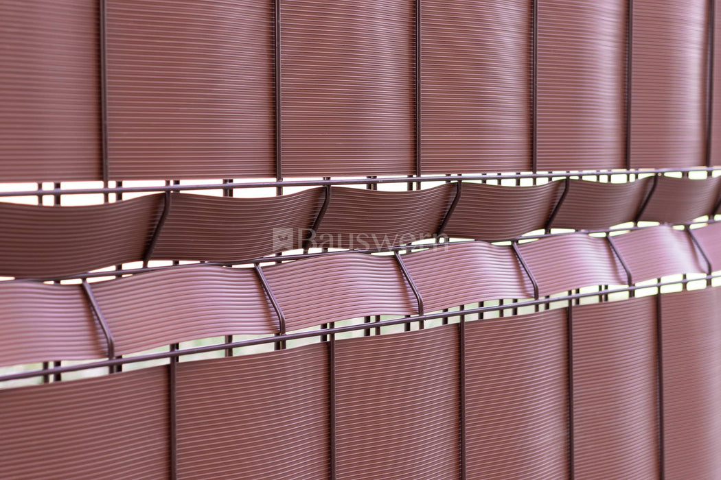 Pack of 40 PVC Clips for PVC Privacy Screen Strips Attachment, 47,5 mm, RAL8011 (Brown)